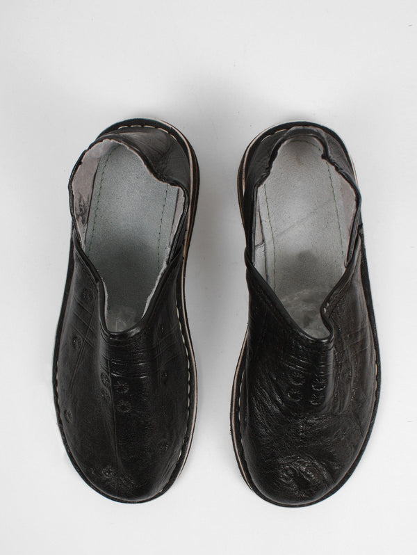 Moroccan Berber Babouche Slippers, Black - Bohemia Design