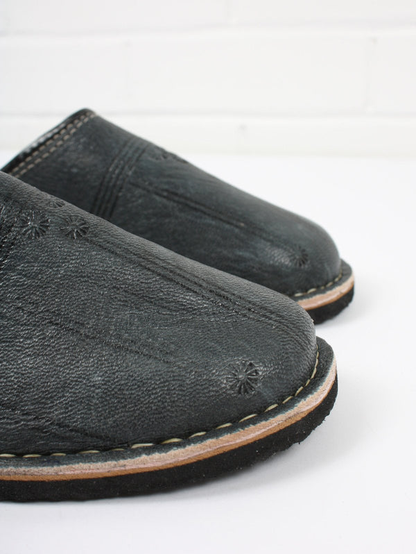 Moroccan Berber Babouche Slippers, Grey - Bohemia Design