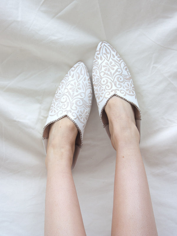Moroccan Decorative Babouche Slippers, White - Bohemia Design